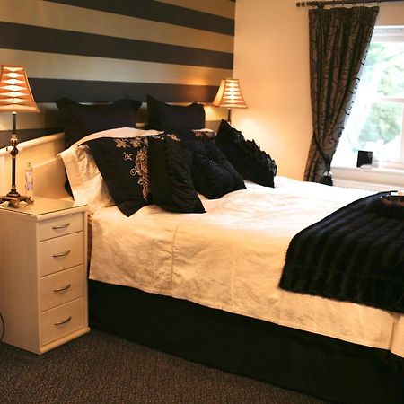 Dinas  Y 가스 비앤비 B&B 외부 사진